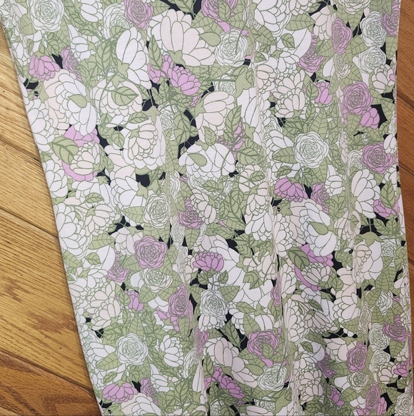 Lularoe Green, Pink, And Cream Floral Print Julia Bodycon Medium Dress - Picture 11 of 14